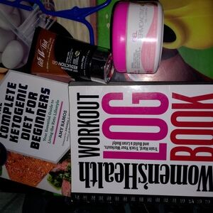 Women’s Health Workout Log Book,The Complete Ketogenic Diet For Beginners,Bundle